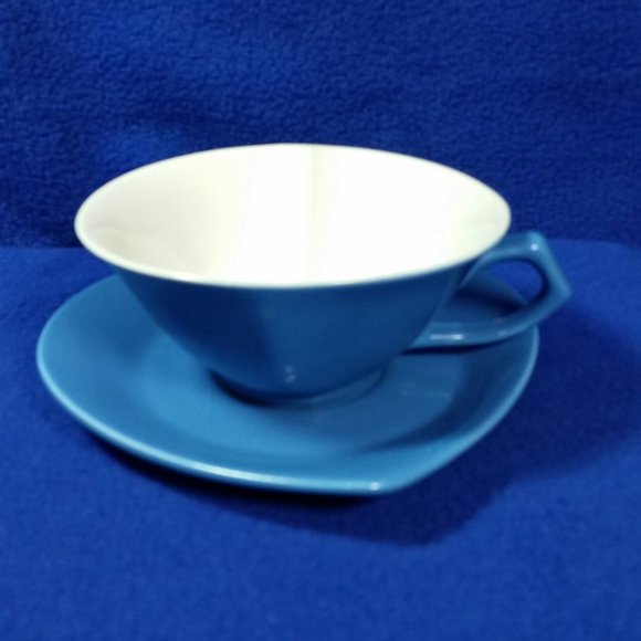 Vintage Mary Kay Blue Heart Shaped Tea Cup and Saucer 1980's Consultant Gift - Picture 3 of 10